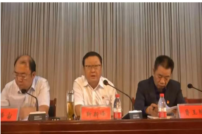 1569202329339323.jpg 不忘初心牢记使命 拷贝.jpg