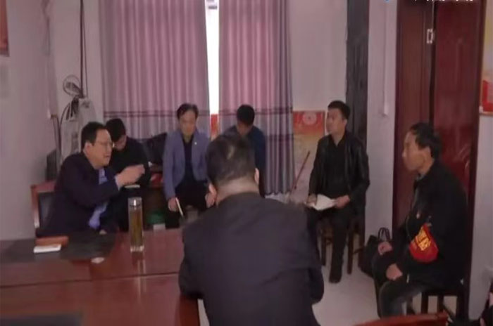 靳新峰赴王楼镇王庄村调研 (2).jpg