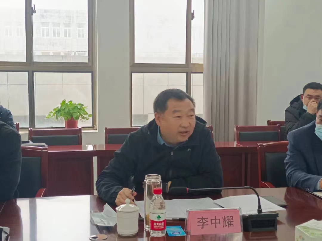 办公2.jpg 办公2.jpg