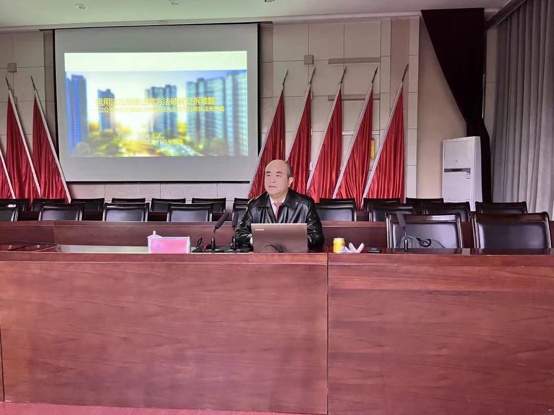 专题2.jpg 专题2.jpg