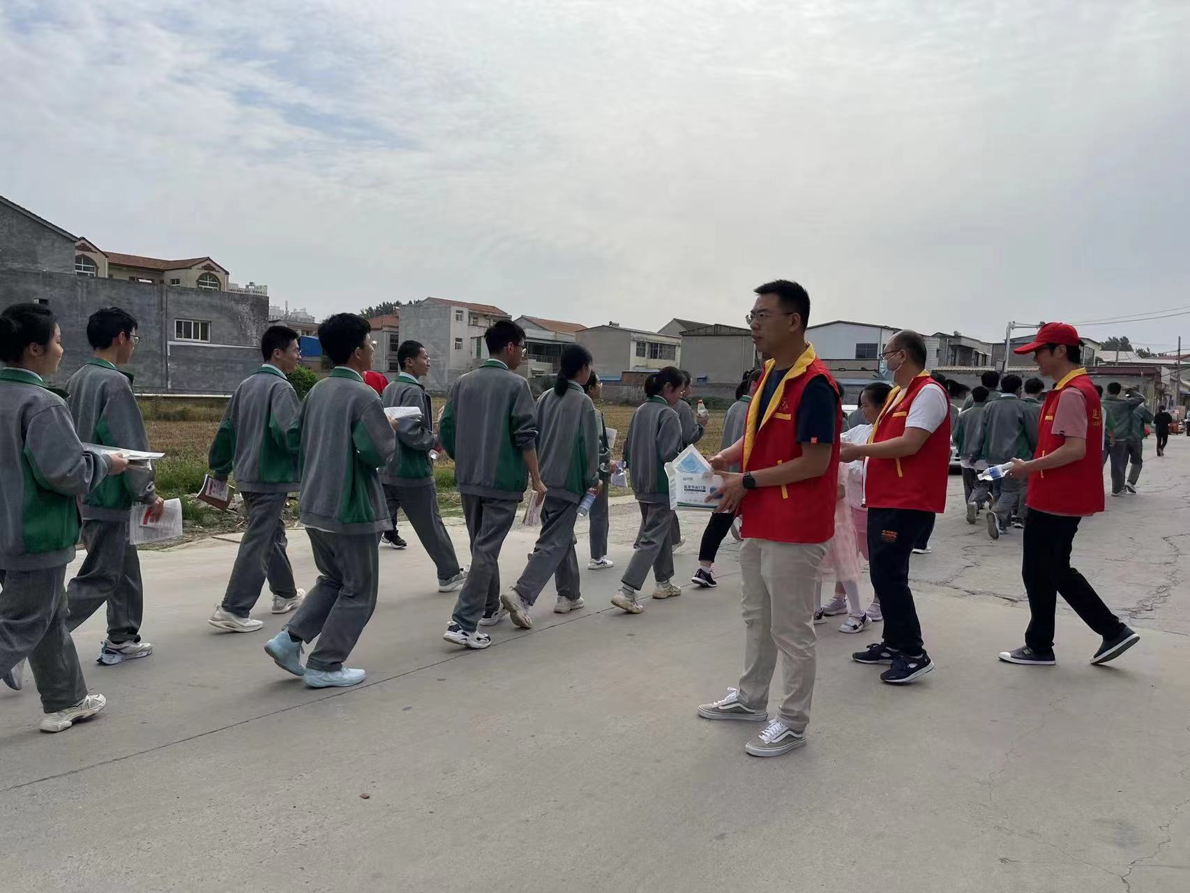 图片2.jpg 图片2.jpg