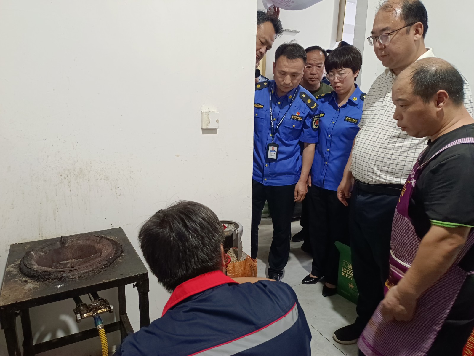 李泽州燃气2.jpg 李泽州燃气2.jpg