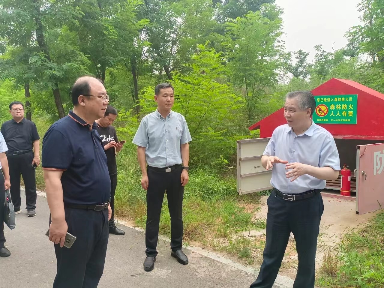 王占波.jpg 王占波.jpg