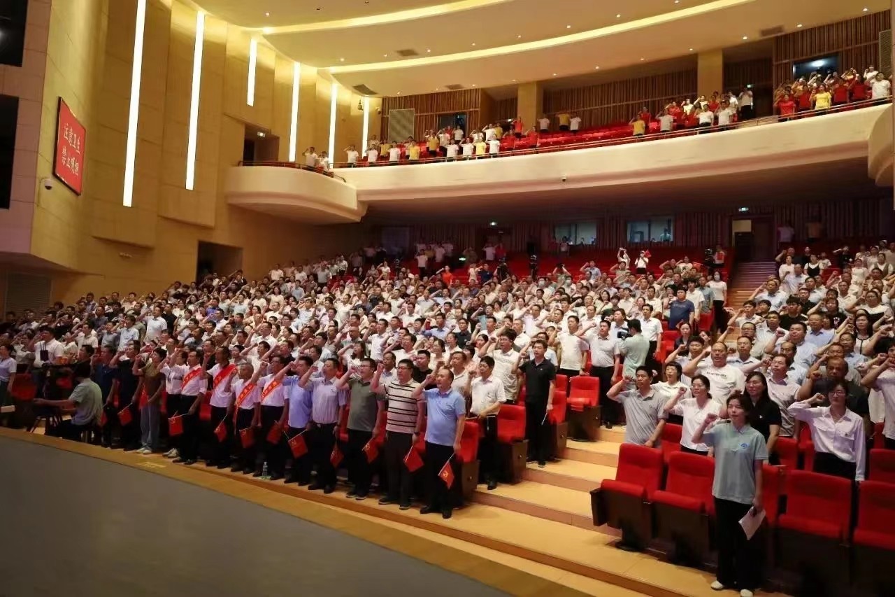 党课1.jpg 党课1.jpg