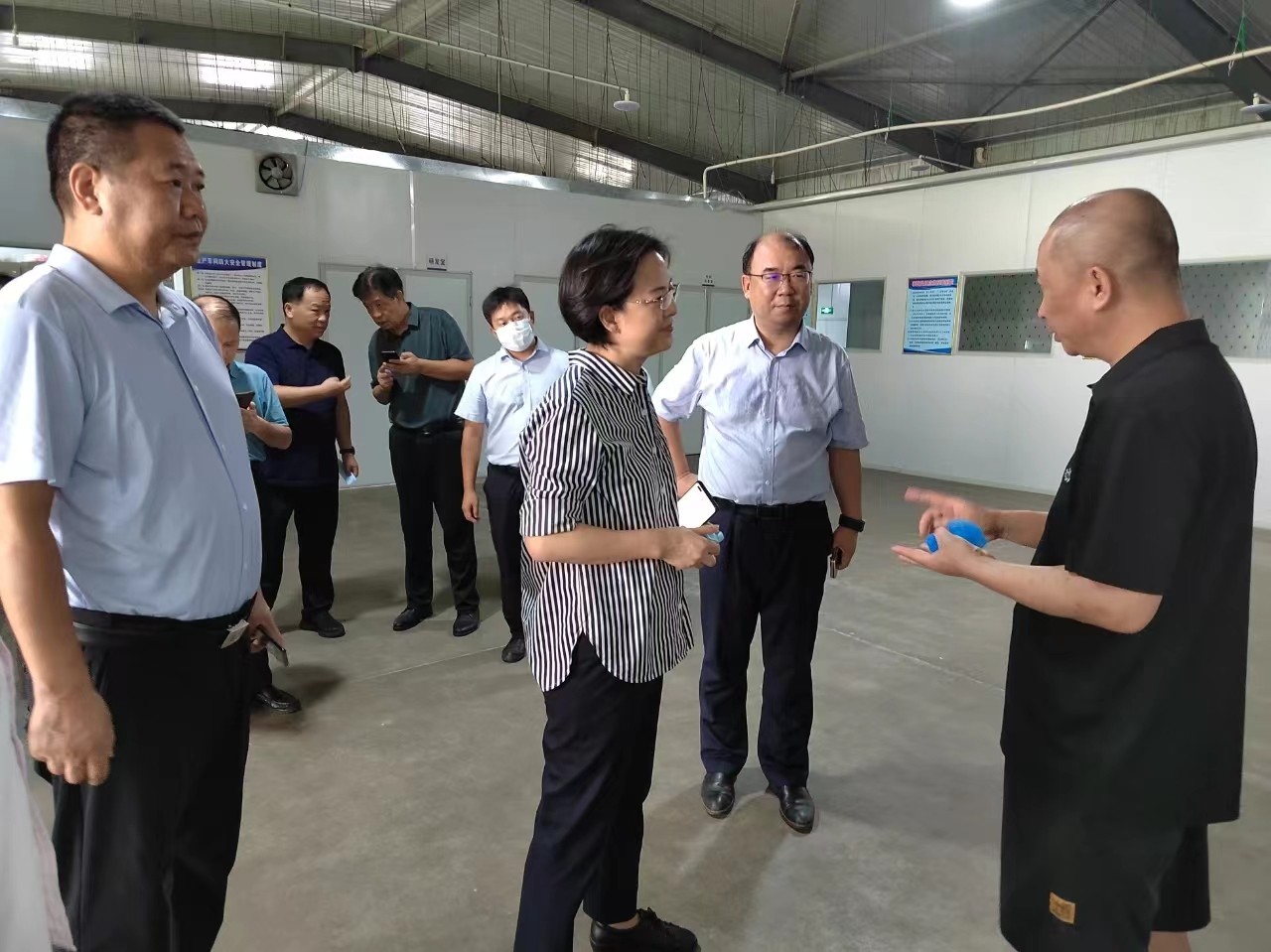 杨延玲.jpg 杨延玲.jpg