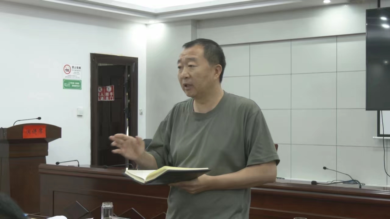 李中2.jpg 李中2.jpg