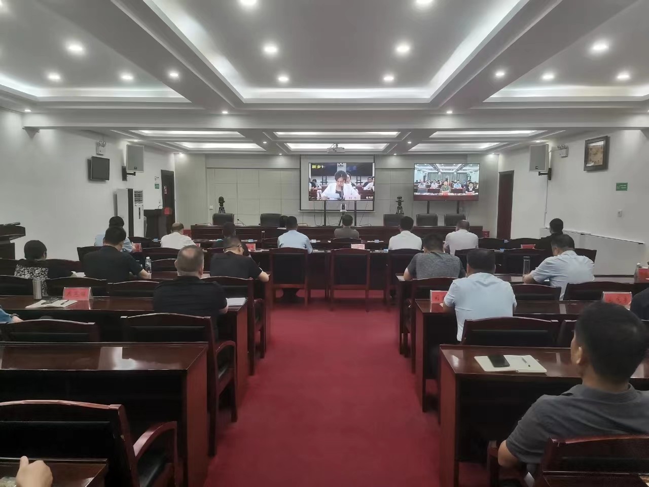 李中.jpg 李中.jpg