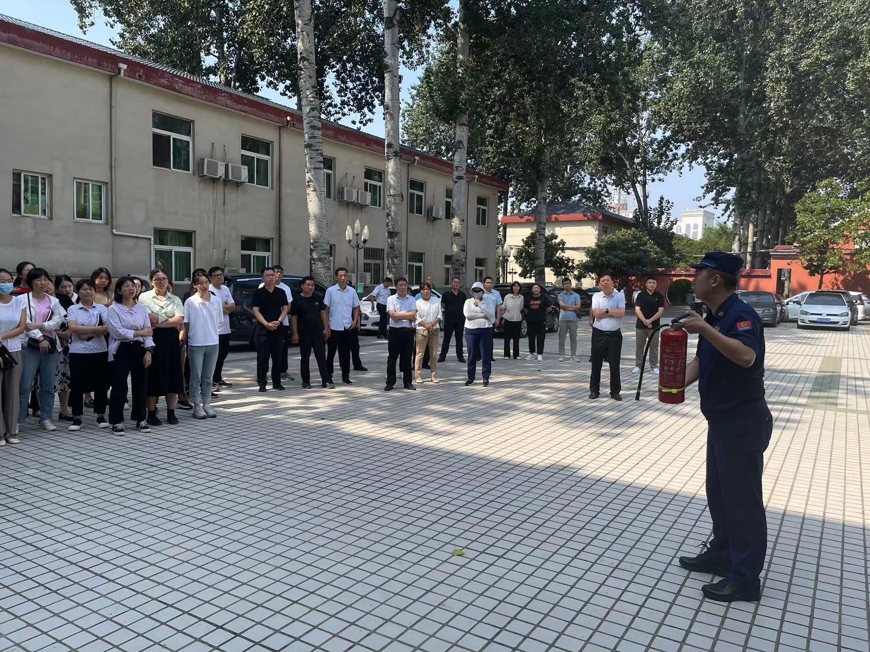 图片2.jpg 图片2.jpg