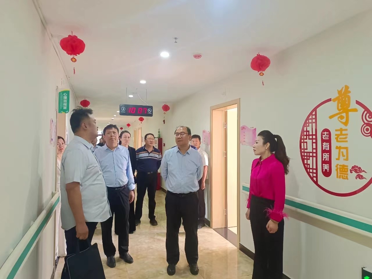 双节1.jpg 双节1.jpg