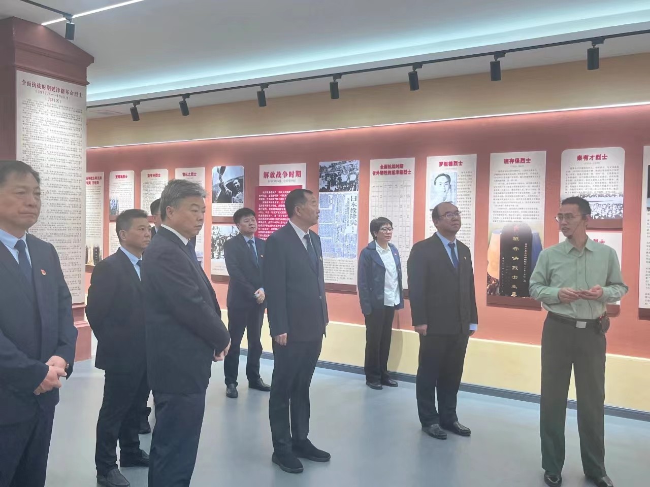 烈士3.jpg 烈士3.jpg