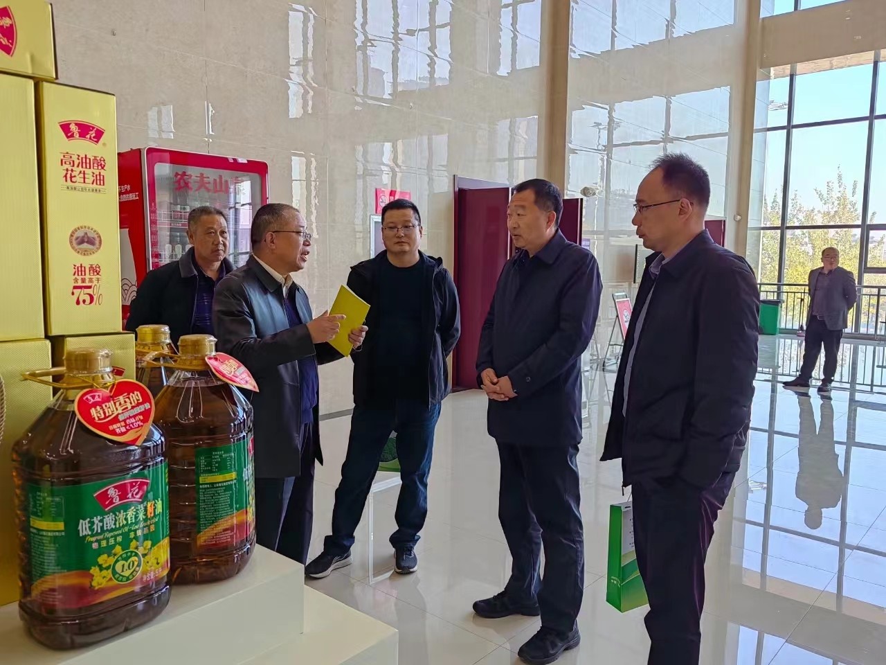 研讨会调.jpg 研讨会调.jpg