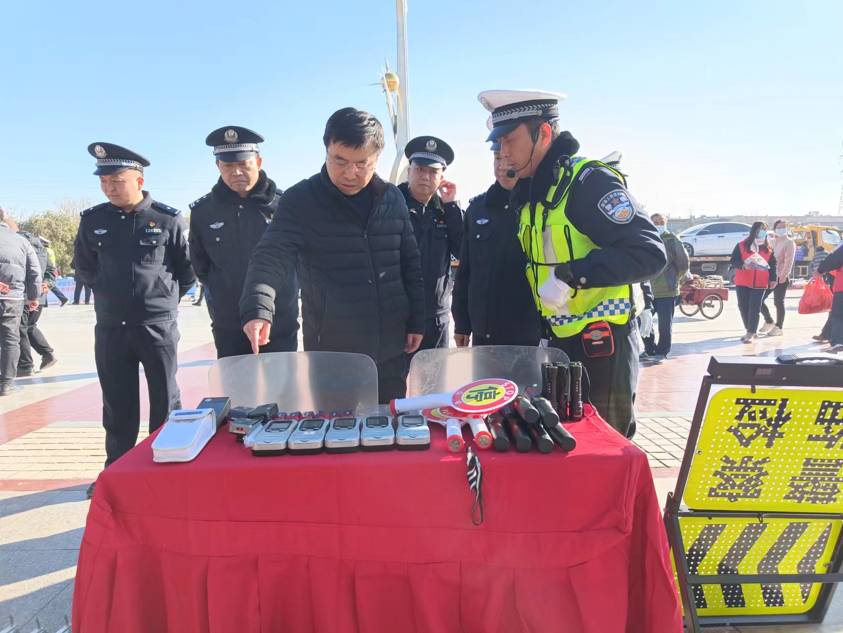 940739851.jpg 940739851.jpg