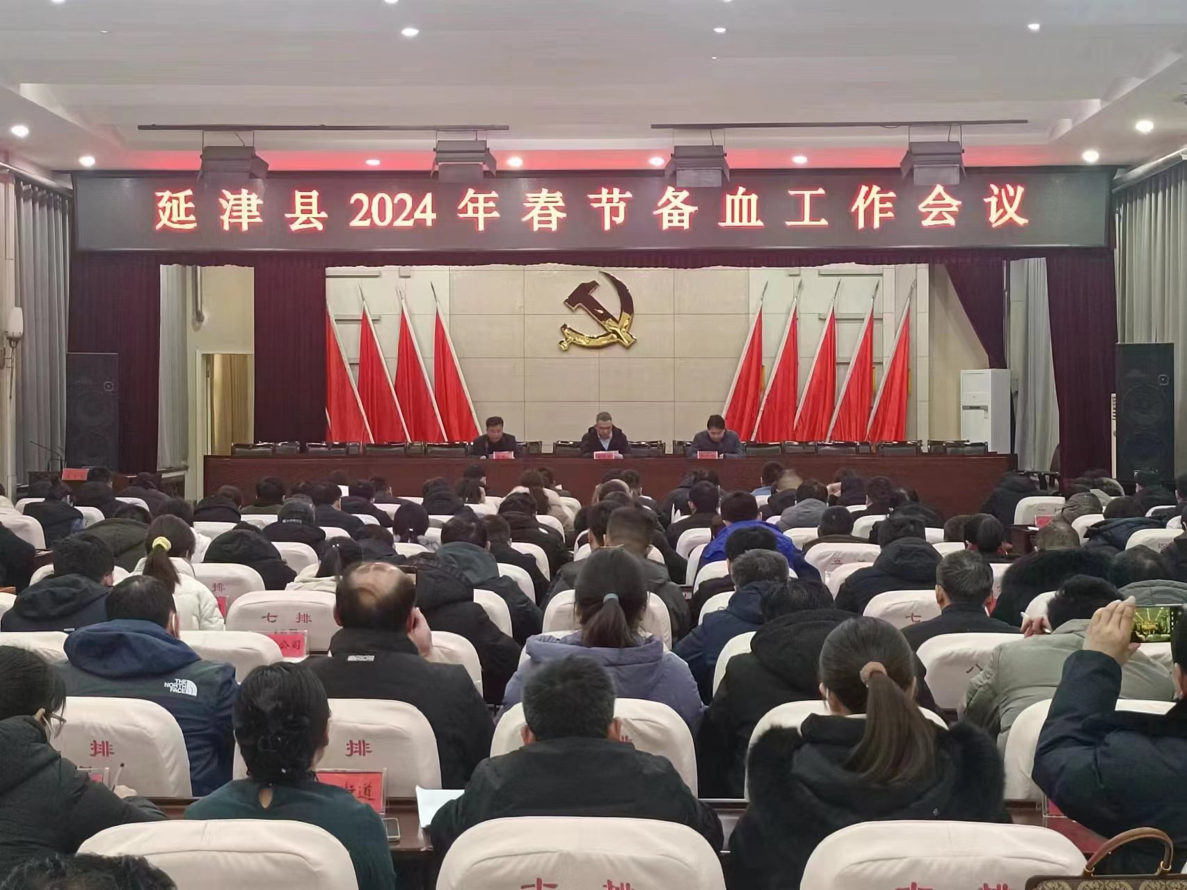 698947735.jpg 698947735.jpg