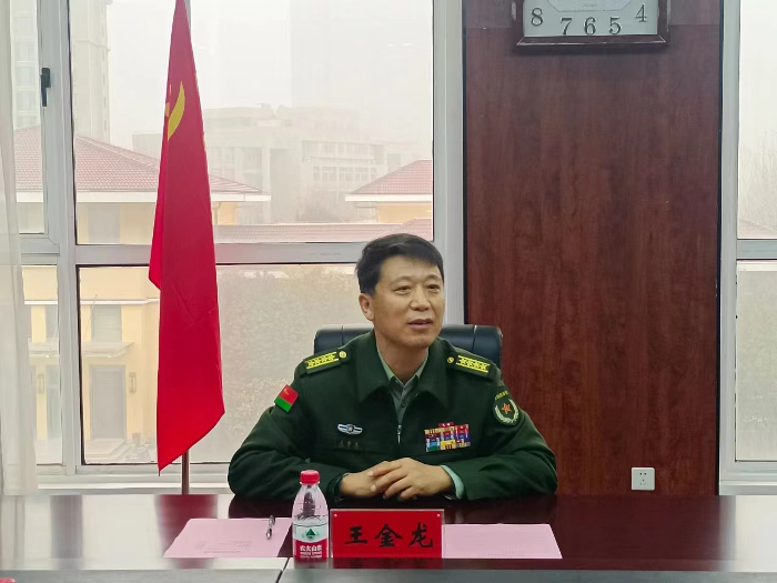 王金龙.jpg 王金龙.jpg