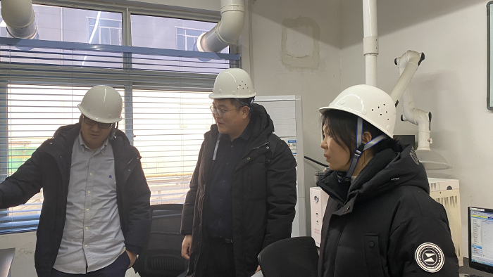 573181098.jpg 573181098.jpg