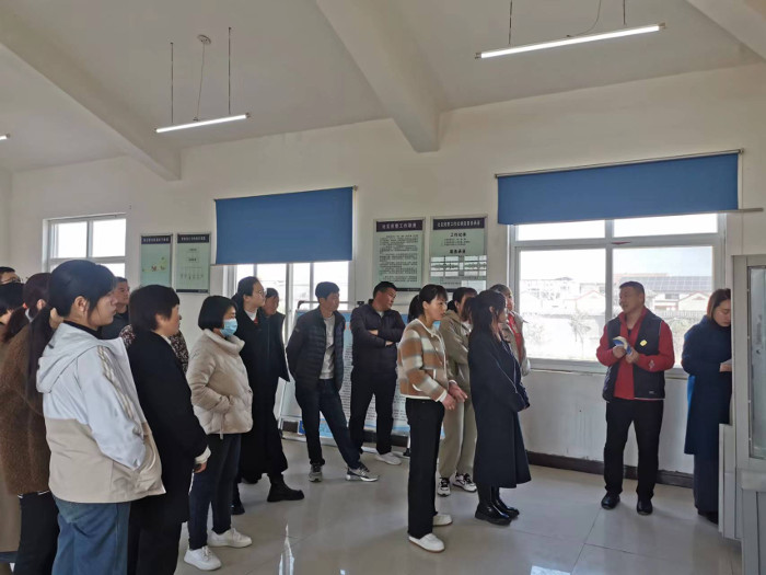 书屋1.jpg 书屋1.jpg