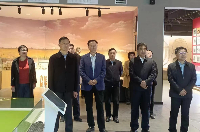 省人大.jpg 省人大.jpg