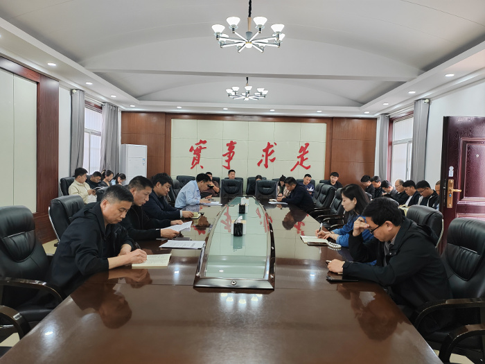 1826445590.jpg 1826445590.jpg