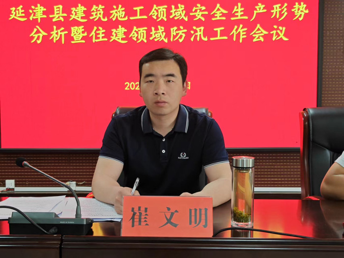 989029087.jpg 989029087.jpg