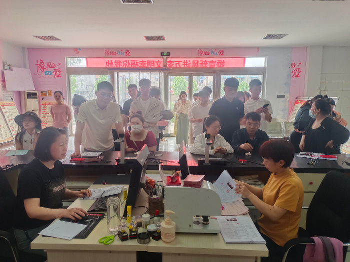 1031826258.jpg 1031826258.jpg