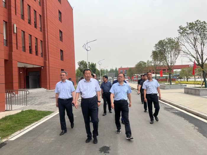 2113042969.jpg 2113042969.jpg