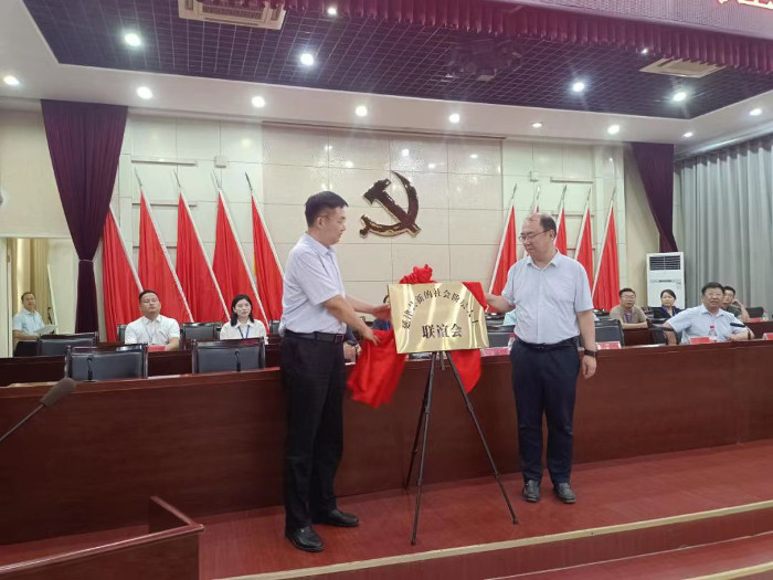 1533385377.jpg 1533385377.jpg