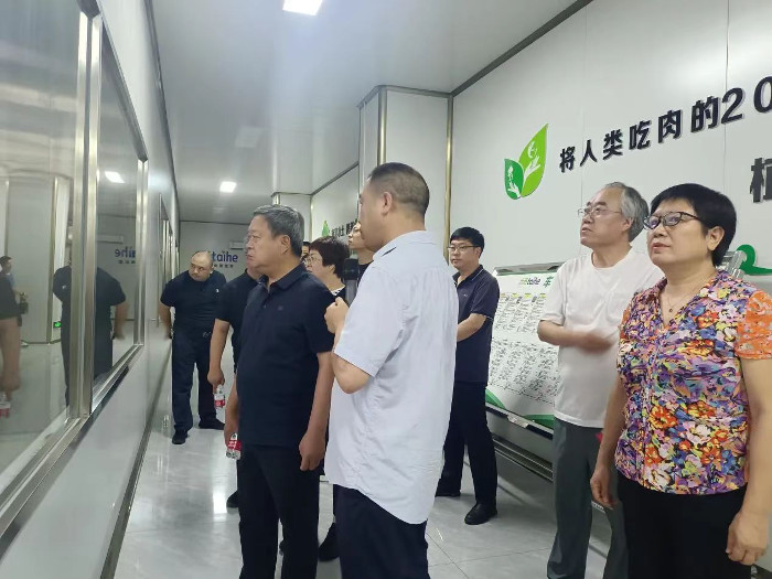 2111469526.jpg 2111469526.jpg