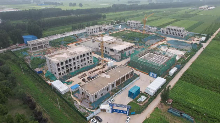 369935925.jpg 369935925.jpg