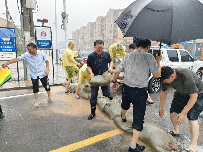 1916114069.jpg 1916114069.jpg