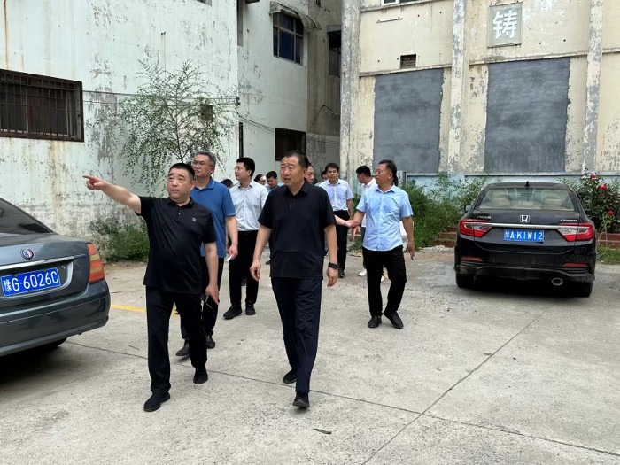 176101118.jpg 176101118.jpg