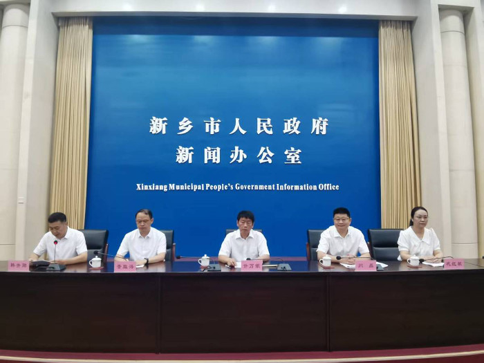 pc_1200.jpeg pc_1200.jpeg